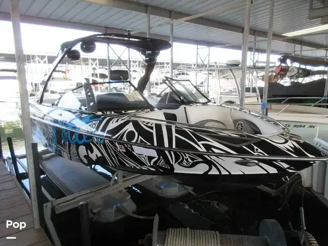 Malibu Wakesetter 23 LSV