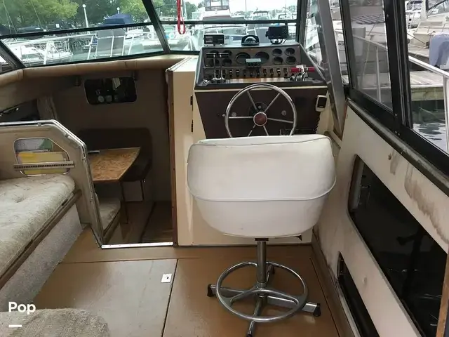 Chris Craft 333 Commander