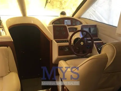 2005 Galeon 330 fly