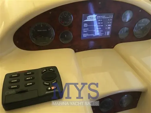 2005 Galeon 330 fly