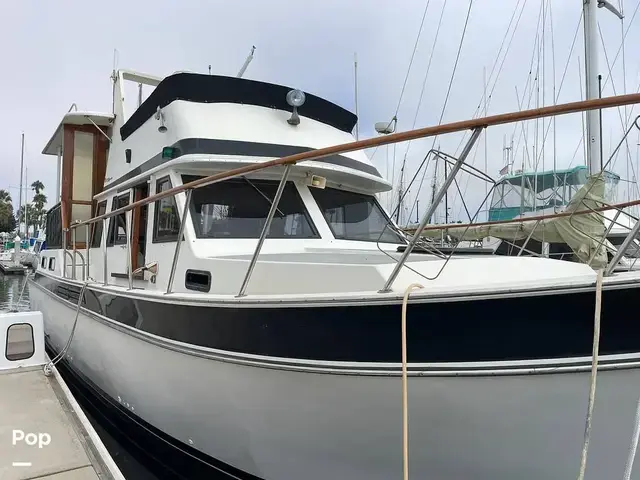 Californian 43 Cockpit Motor Yacht