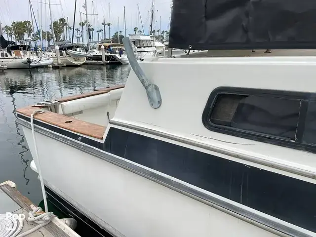 Californian 43 Cockpit Motor Yacht