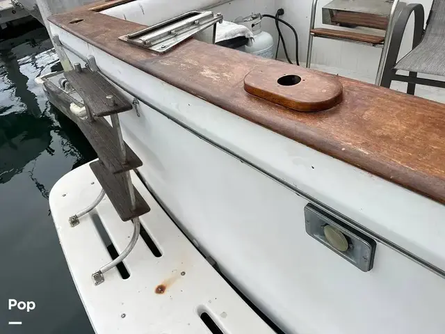 Californian 43 Cockpit Motor Yacht