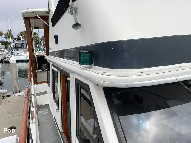 Californian 43 Cockpit Motor Yacht