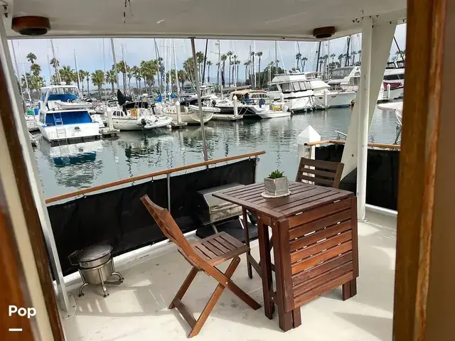 Californian 43 Cockpit Motor Yacht