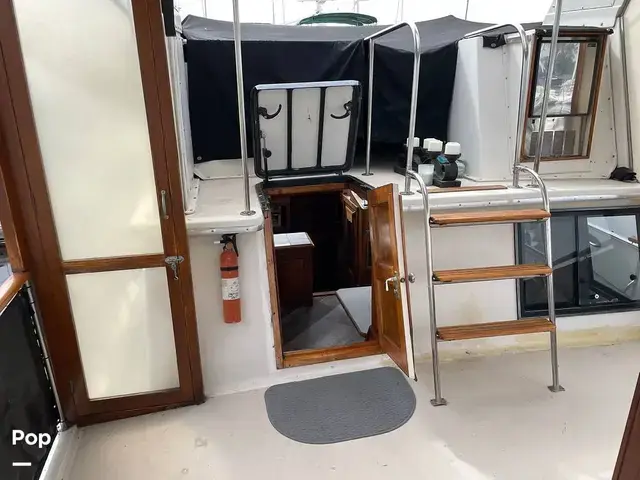 Californian 43 Cockpit Motor Yacht