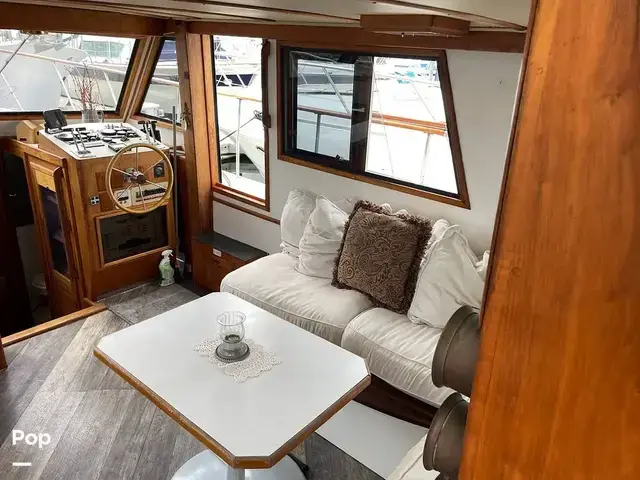 Californian 43 Cockpit Motor Yacht