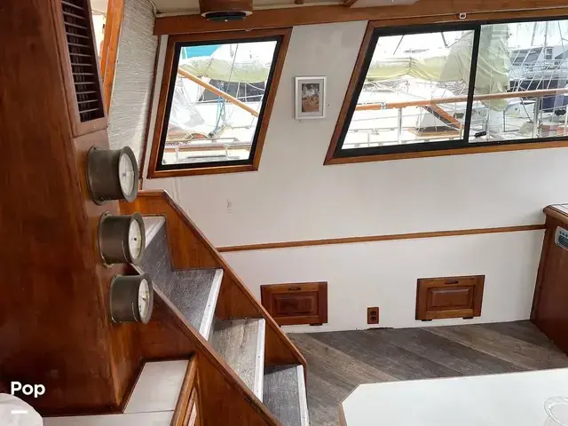 Californian 43 Cockpit Motor Yacht