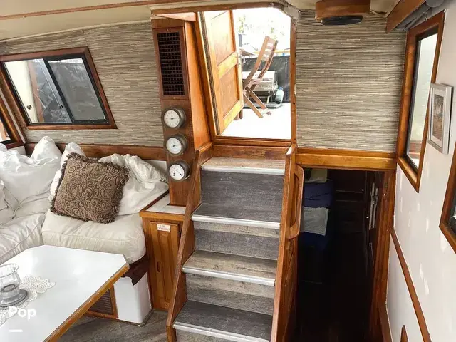 Californian 43 Cockpit Motor Yacht