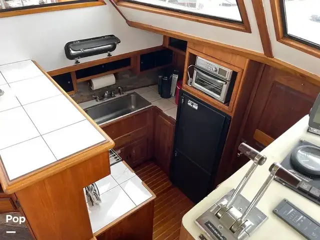 Californian 43 Cockpit Motor Yacht