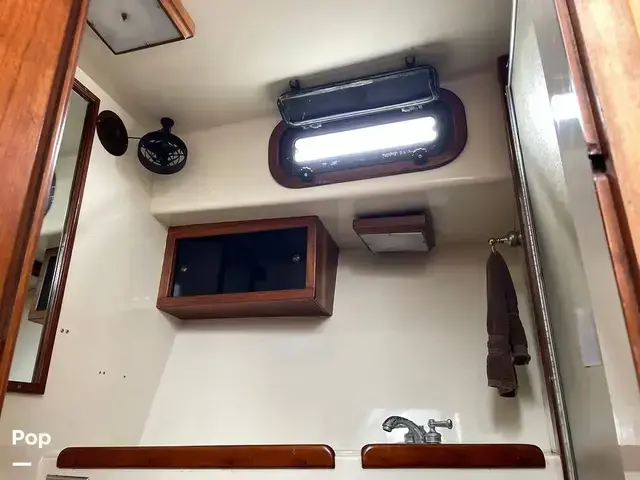 Californian 43 Cockpit Motor Yacht