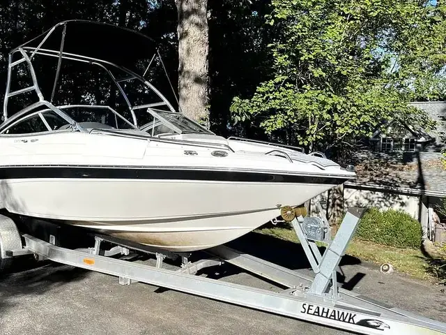 Ebbtide 2300 Bow Rider