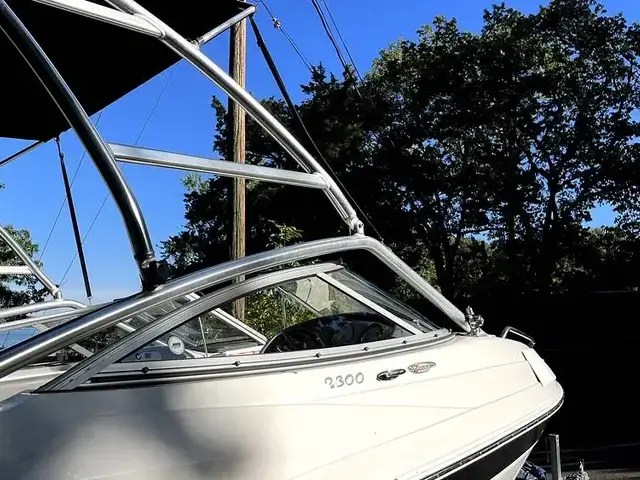 Ebbtide 2300 Bow Rider