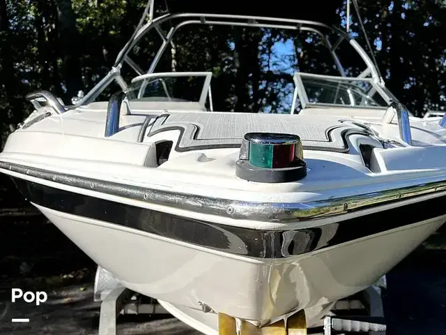 Ebbtide 2300 Bow Rider