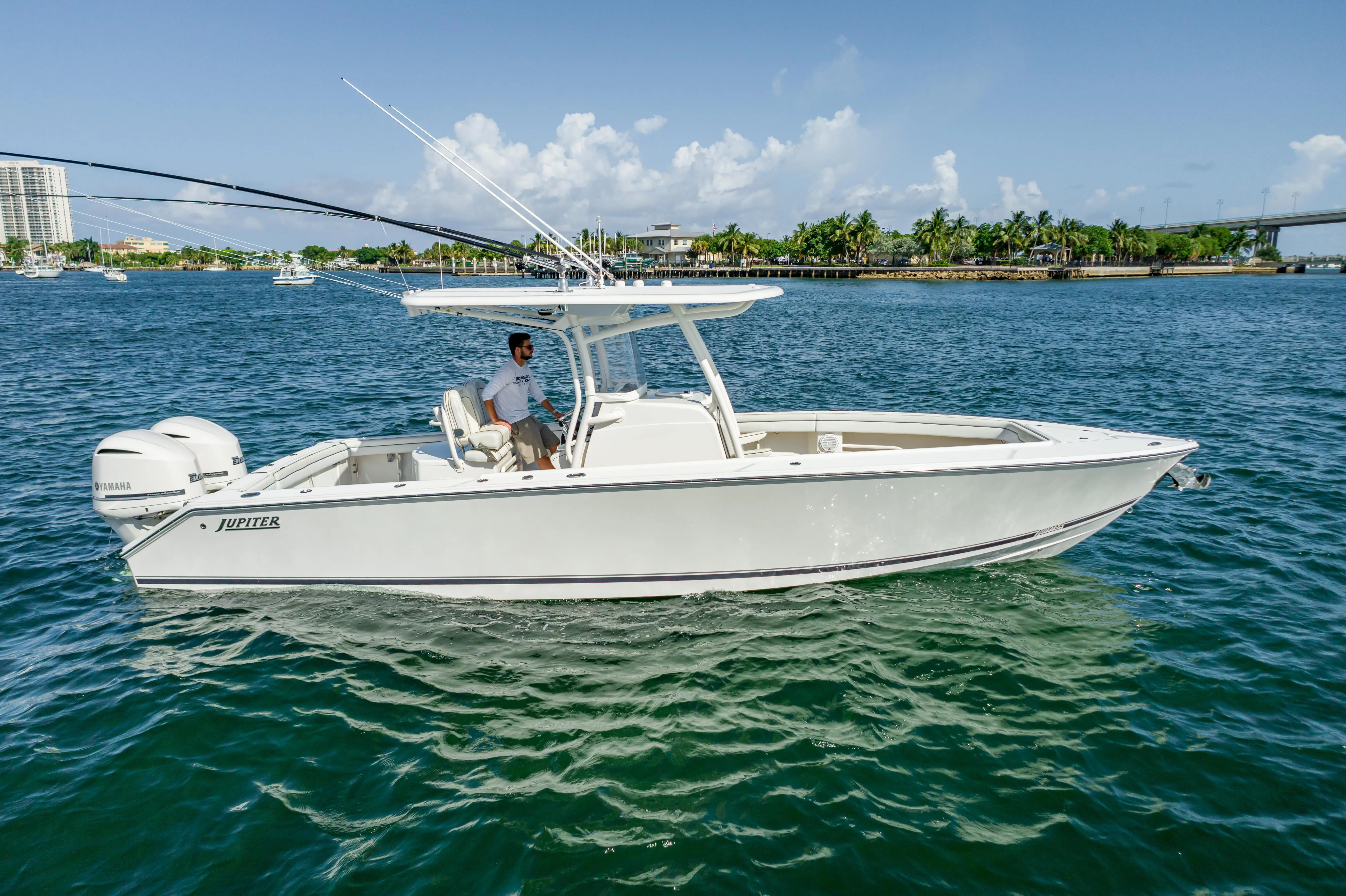 2014 Jupiter 30