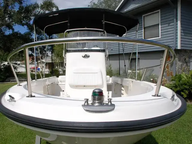 Boston Whaler 190 Outrage