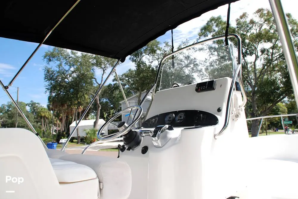 2008 Boston Whaler 190 outrage