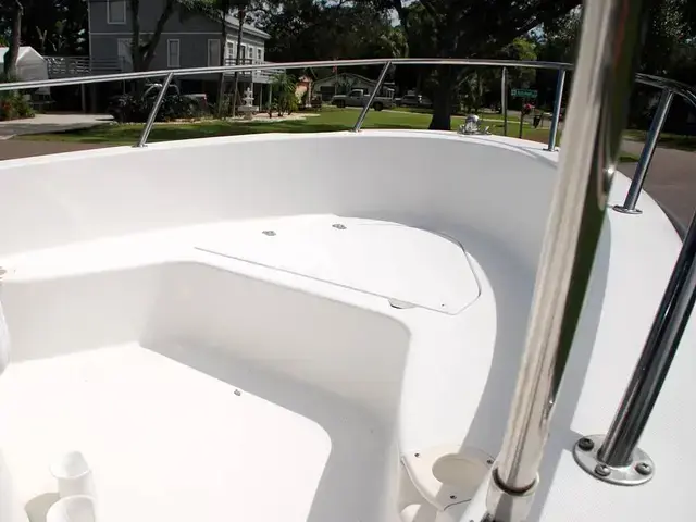 Boston Whaler 190 Outrage