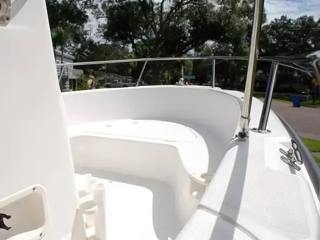 Boston Whaler 190 Outrage