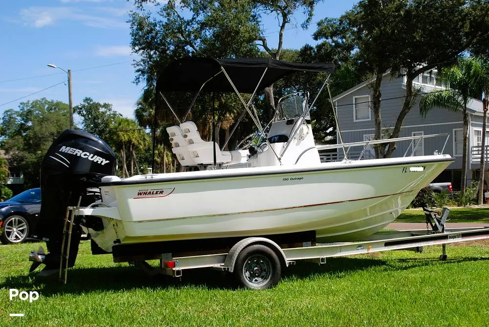 2008 Boston Whaler 190 outrage