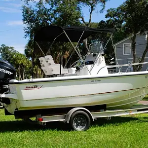 2008 Boston Whaler 190 Outrage