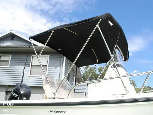 Boston Whaler 190 Outrage