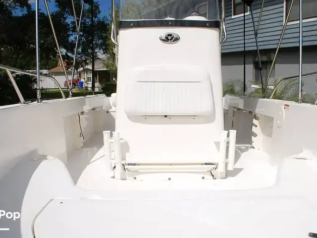 Boston Whaler 190 Outrage