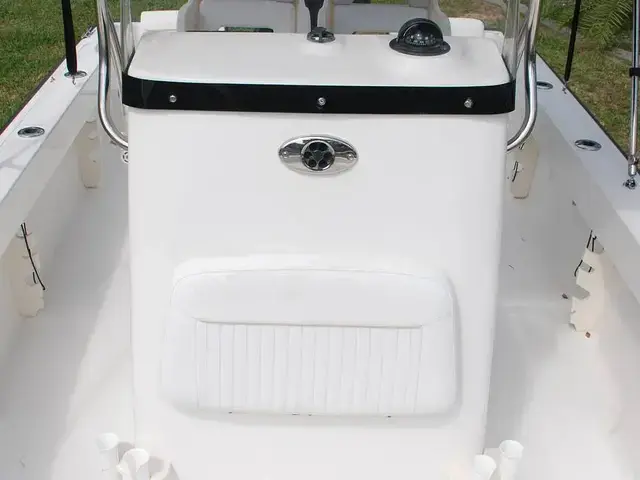 Boston Whaler 190 Outrage