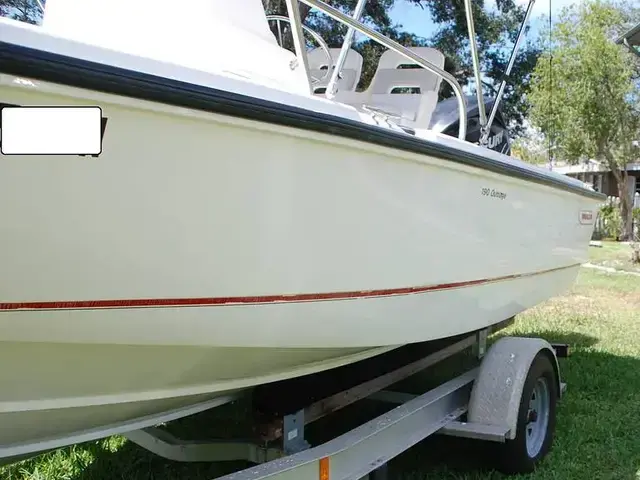 Boston Whaler 190 Outrage