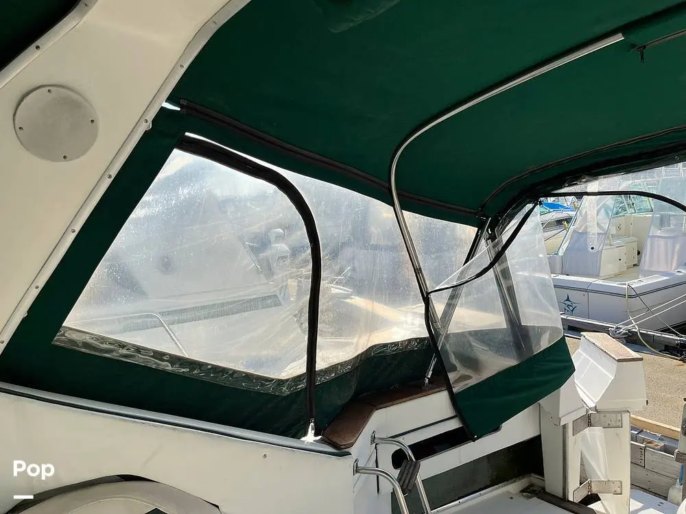 1990 Sea Ray 390 express cruiser