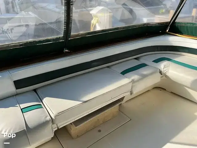 Sea Ray 390 Express Cruiser