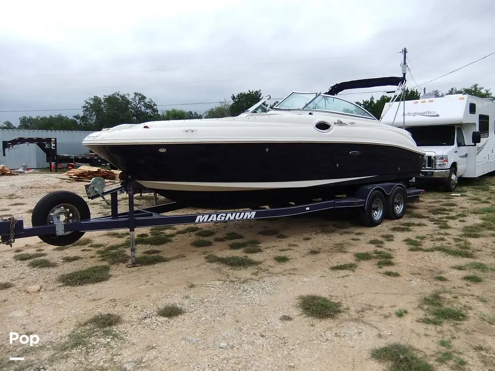 2005 Sea Ray 240 sundeck