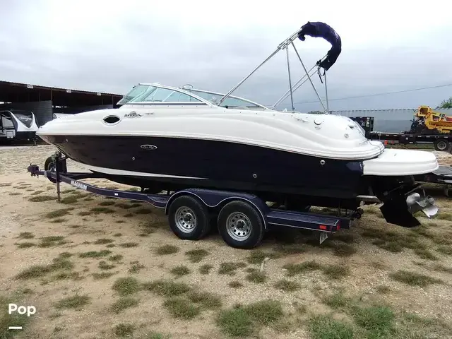 Sea Ray 240 Sundeck