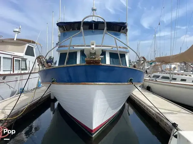 Trader 40 Double Cabin