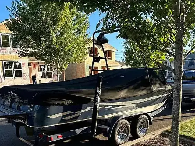 Centurion Boats Elite BR