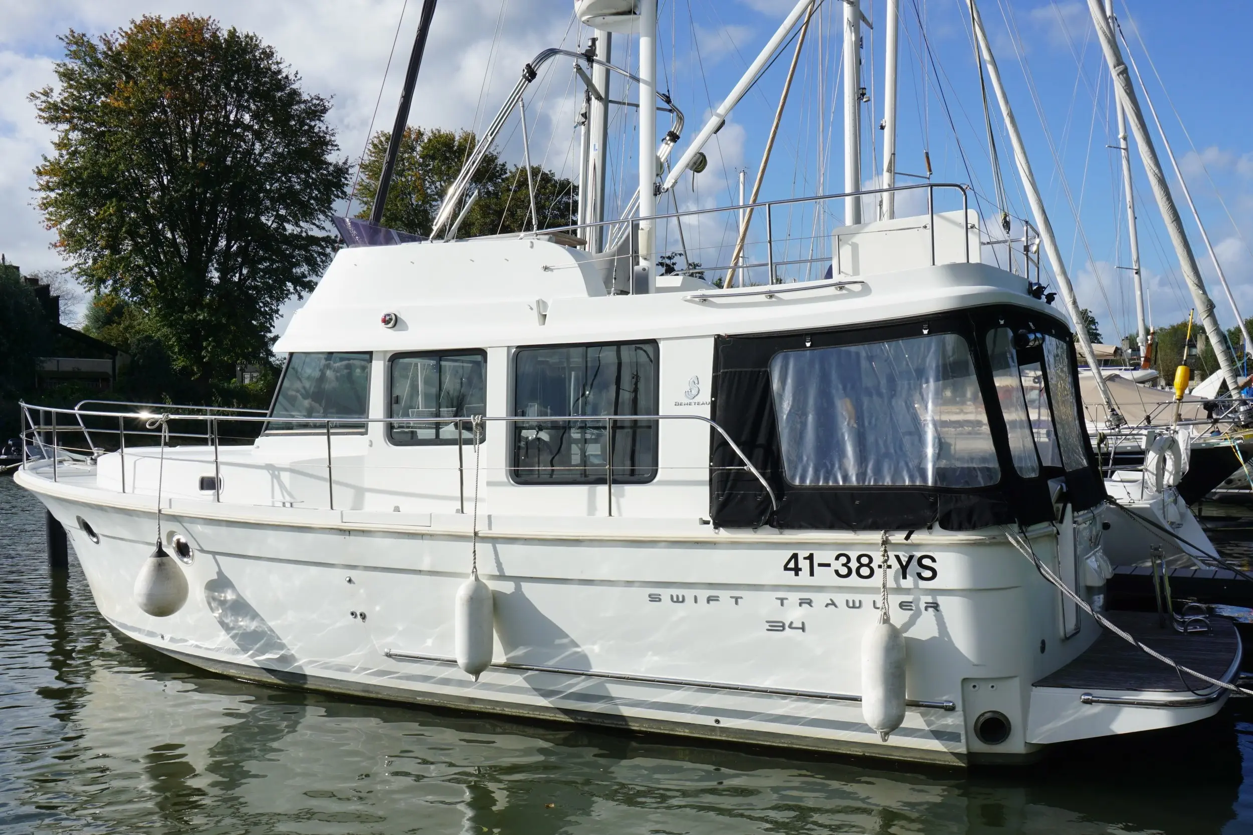 2012 Beneteau swift trawler 34 fly