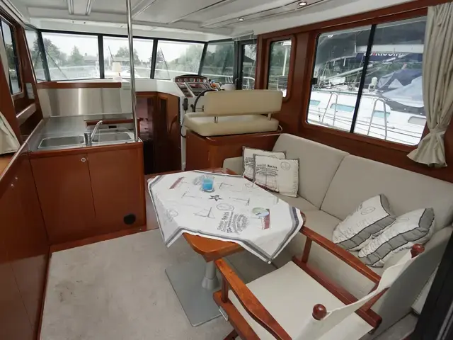 Beneteau Swift Trawler 34