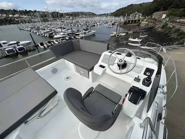 Beneteau Antares 11