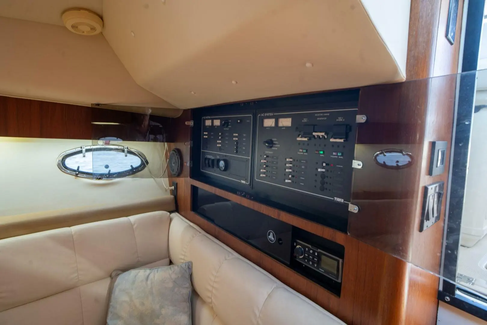 1998 Tiara 3500 open