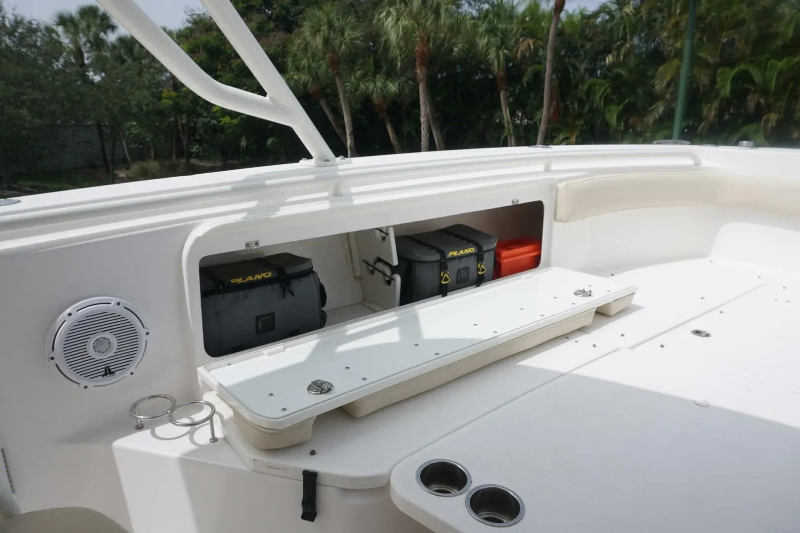 2017 Everglades Boats 355 ccx