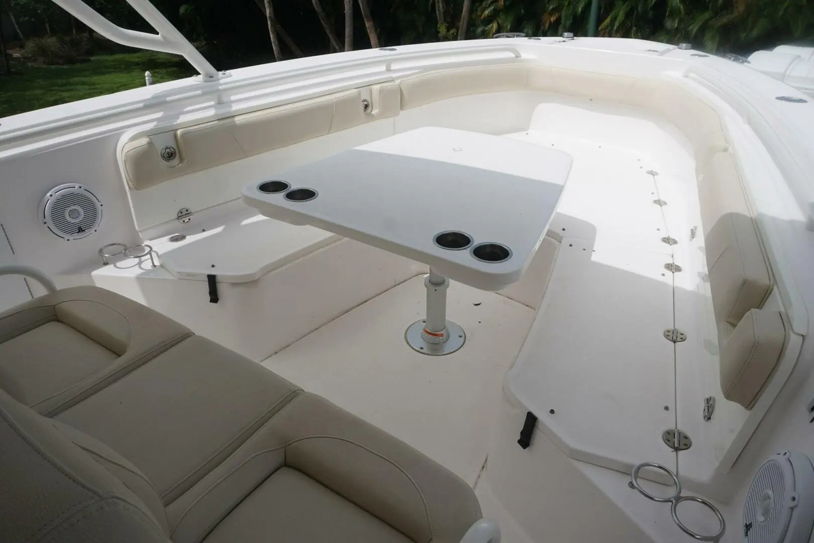 2017 Everglades Boats 355 ccx