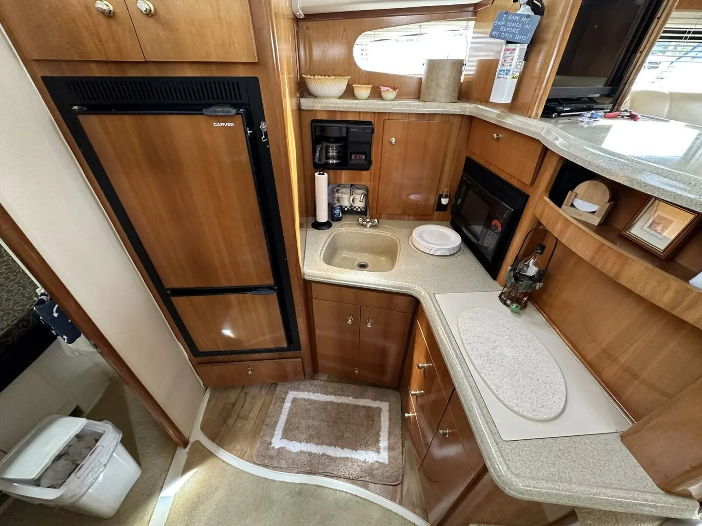 2002 Carver 36 aft cabin