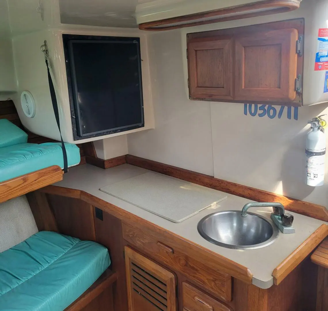 1996 Luhrs 29 open