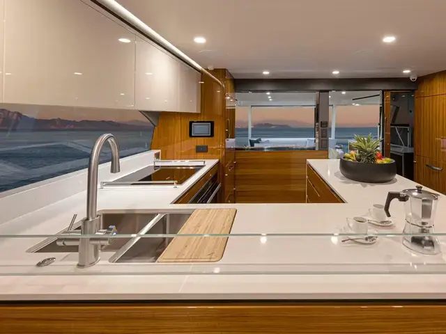 Riviera 78 Motor Yacht