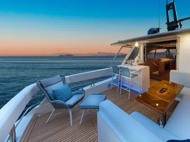 Riviera 78 Motor Yacht