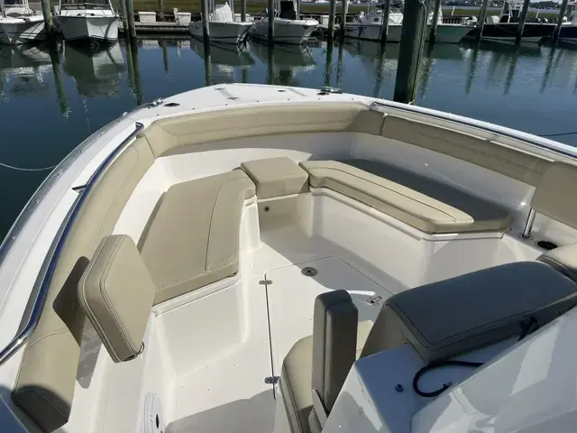 Pursuit 288 Sport