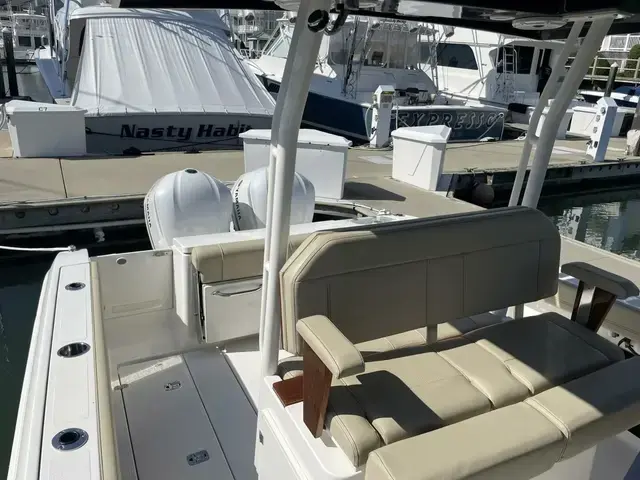 Pursuit 288 Sport