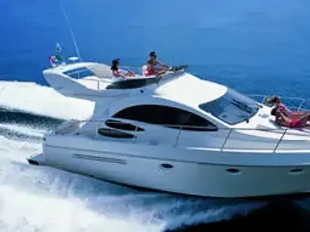 Azimut 39 Fly