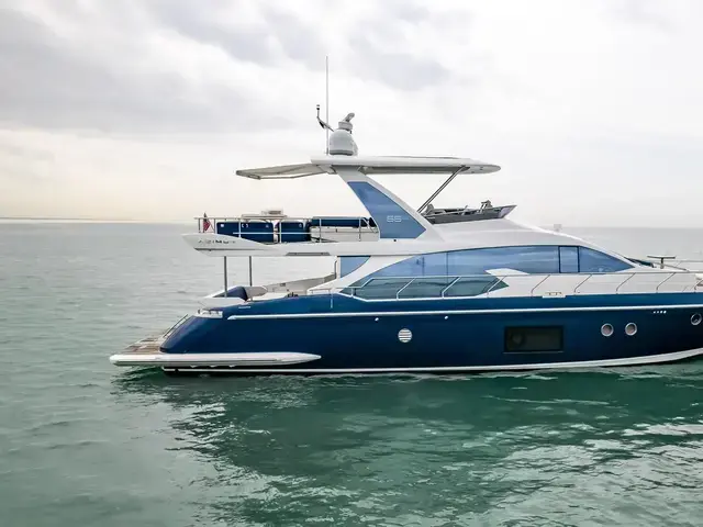 Azimut Flybridge