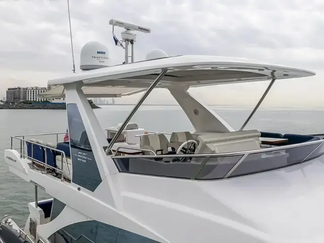 Azimut Flybridge